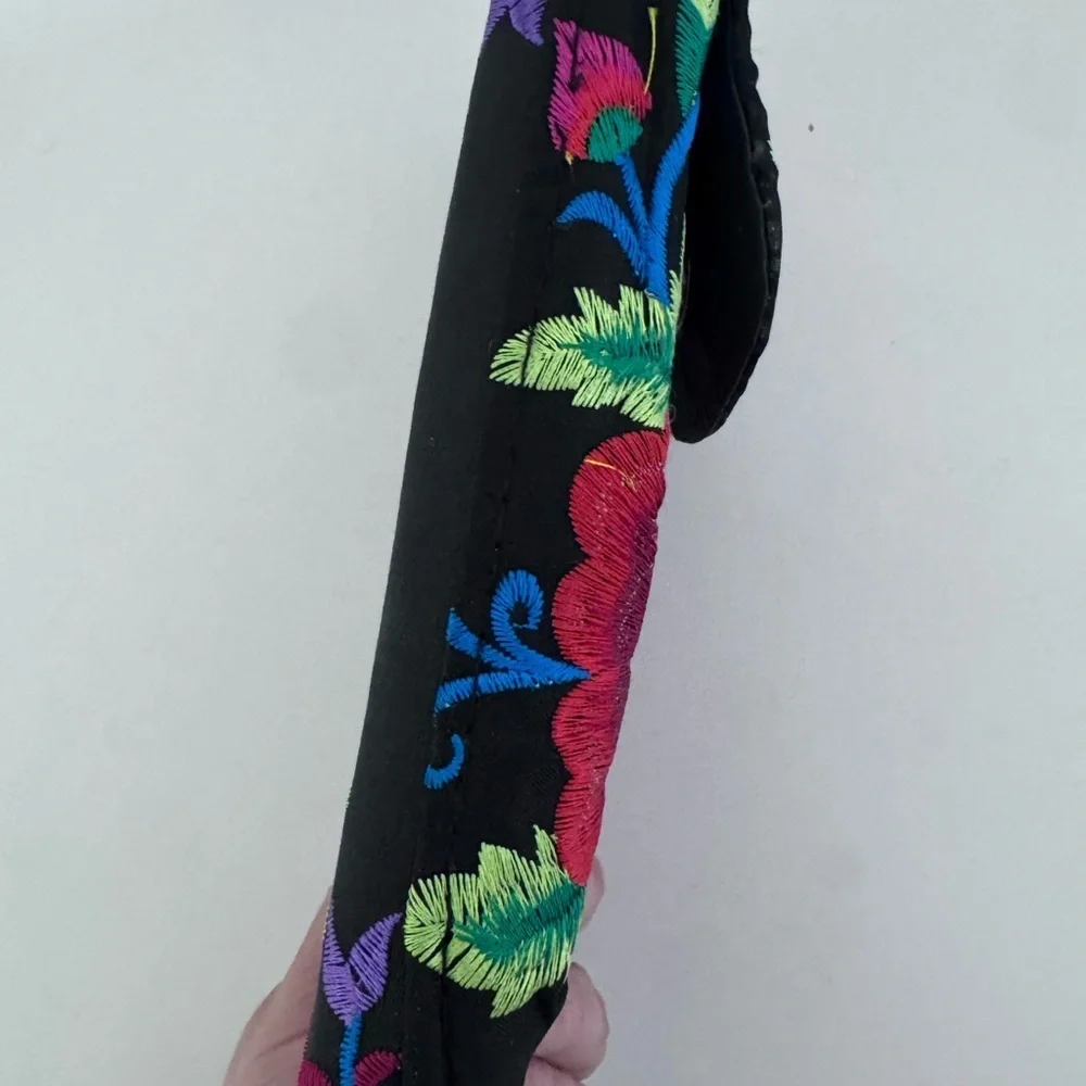 Floral Embroidered Wallet - Red and Green